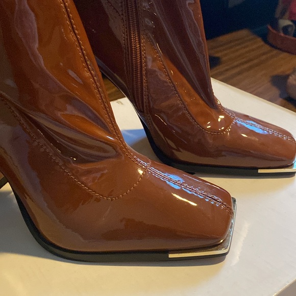 Women’s shoes.Color Brown.Size 8 - Picture 5 of 9